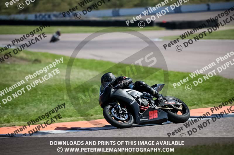 Rockingham no limits trackday;enduro digital images;event digital images;eventdigitalimages;no limits trackdays;peter wileman photography;racing digital images;rockingham raceway northamptonshire;rockingham trackday photographs;trackday digital images;trackday photos